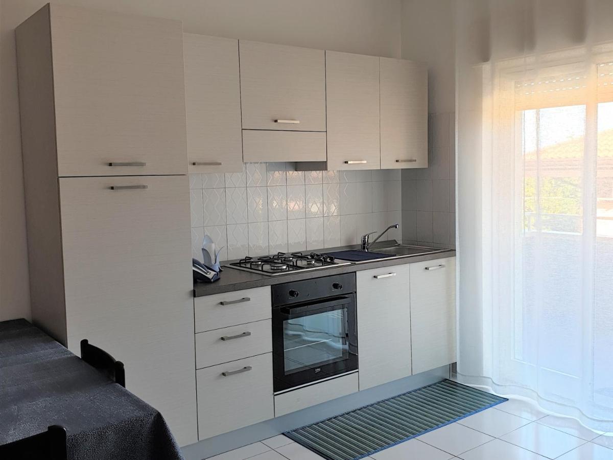 Baia Alcantara Apartments Джардини-Наксос Экстерьер фото